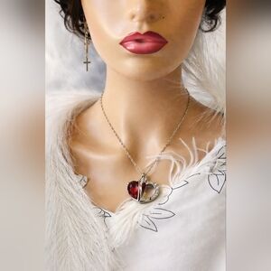 Elegant Red Heart Pendant Necklace | Silver-Tone Chain – Timeless Romantic Jewel